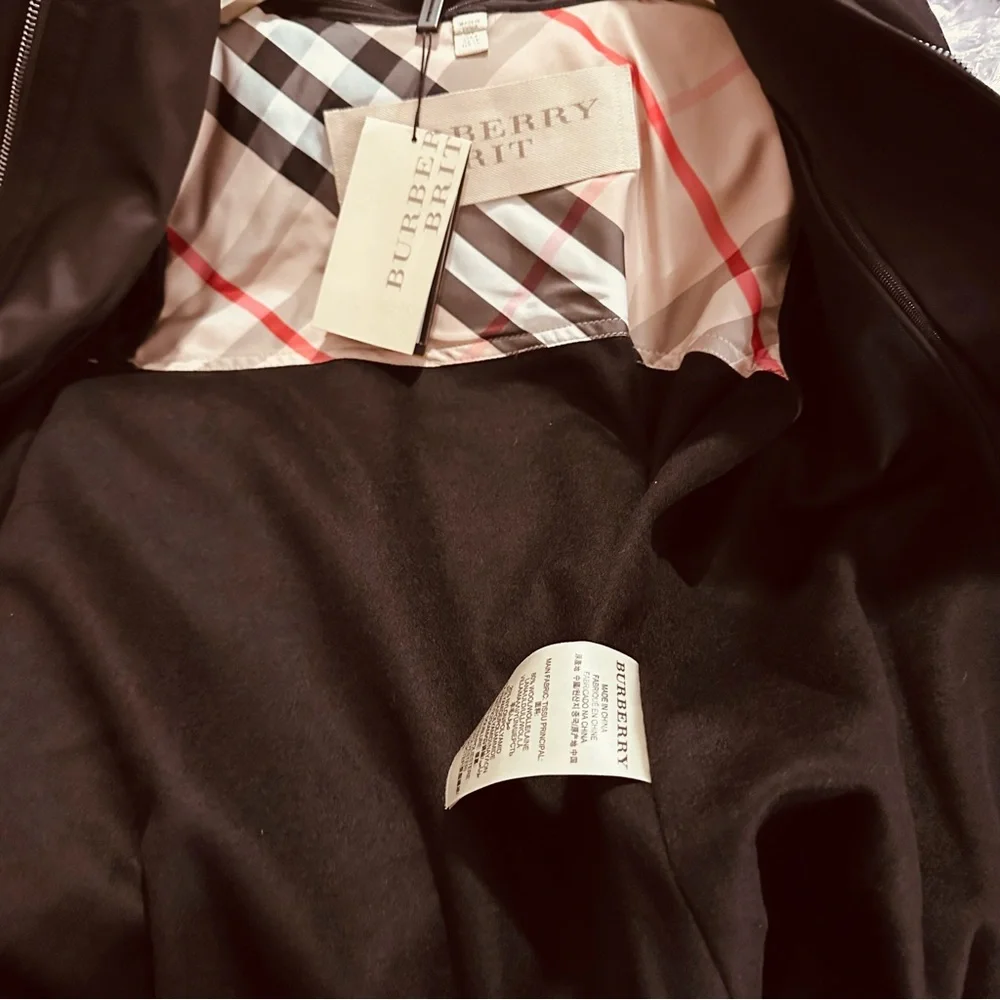 Burberry | Coat | Burberry Brit Hooded Black Trench| Rain Coat | Holiday Gifts - Picture 15 of 16